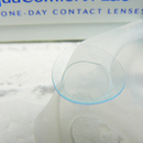 jednodenní kontaktní čočky Dailies AquaComfort Plus Multifocal - čočka v detailu
